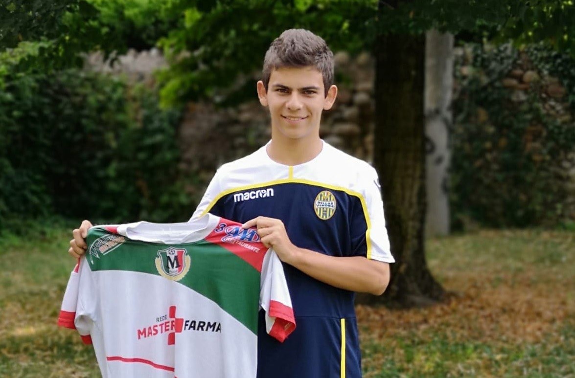 Ex-aluno Satc busca espaço no time do Verona #Esporte