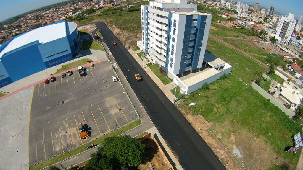 Rua de acesso à Arena Multiuso é pavimentada