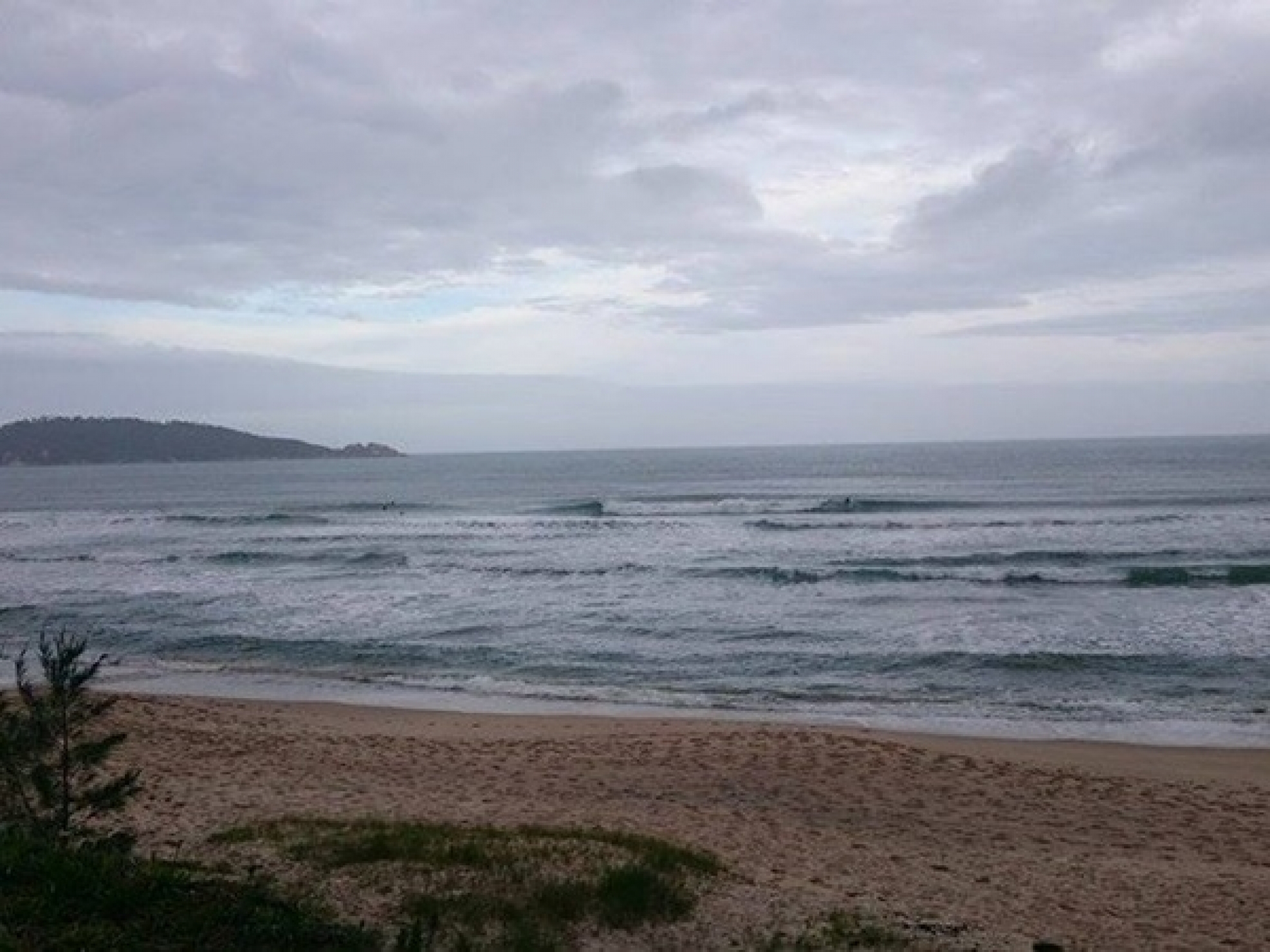 Quinta-feira é de céu encoberto e chuva em todas as regiões de SC