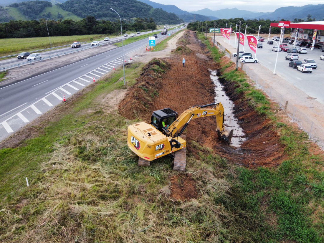 CCR ViaCosteira: iniciados primeiros trabalhos de ampliação das novas vias na BR-101 Sul/SC