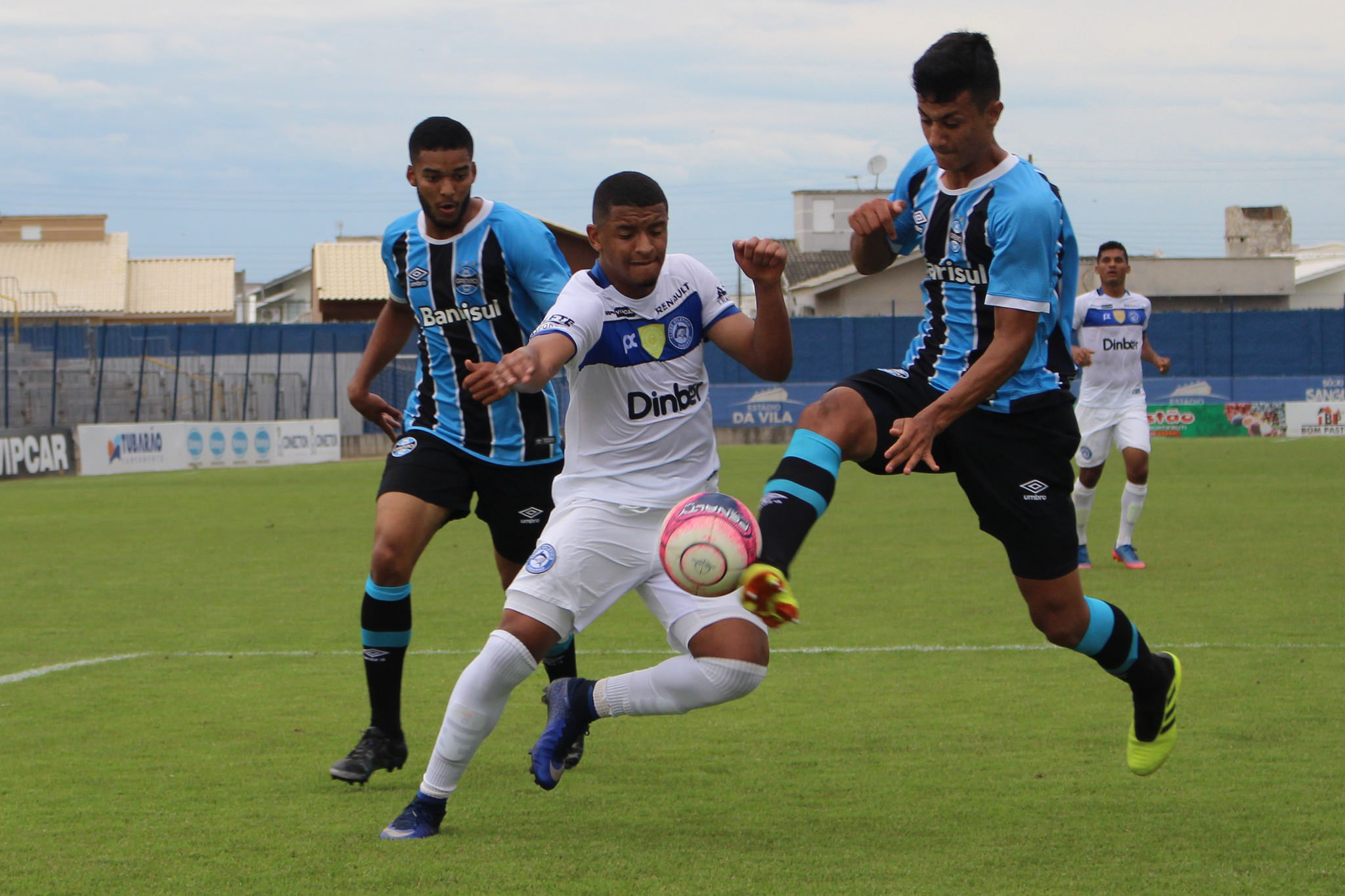 Atlético Tubarão se reapresenta e foca no Inter de Lages
