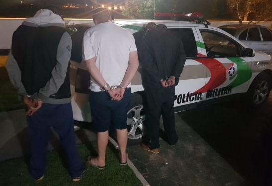 Ladrões com 79 passagens, presos em flagrante, vão responder crimes em liberdade