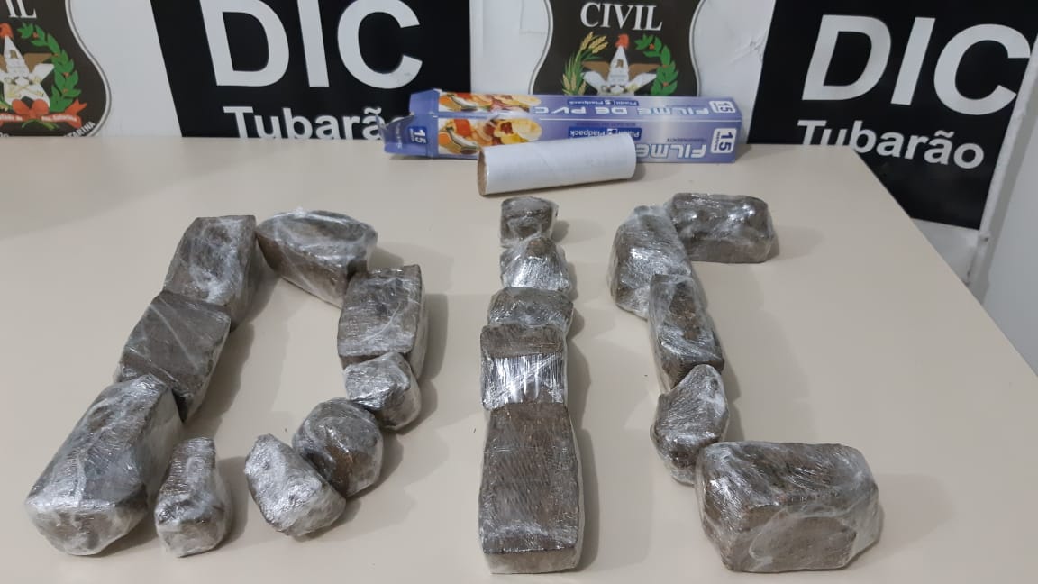 Adolescente é preso por tráfico de drogas em Tubarão
