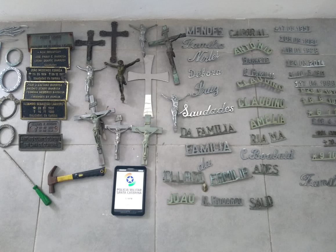 Ocorrência de furto em cemitério de Tubarão está em andamento