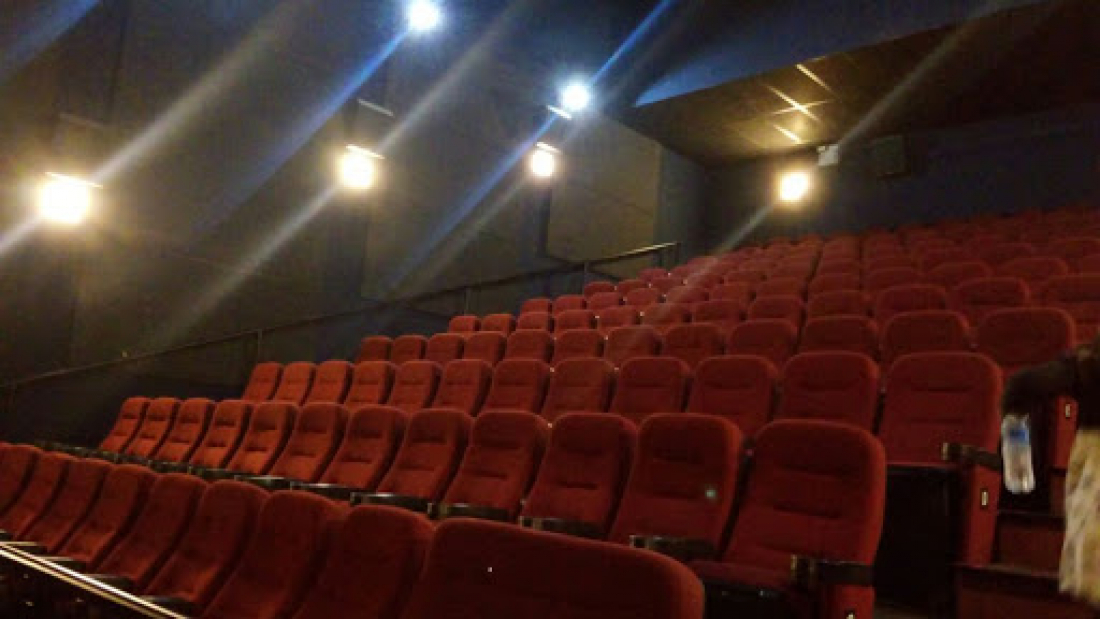 Cinema inclusivo: Sessão Azul no Cine Show de Tubarão oferece experiência adaptada para autistas