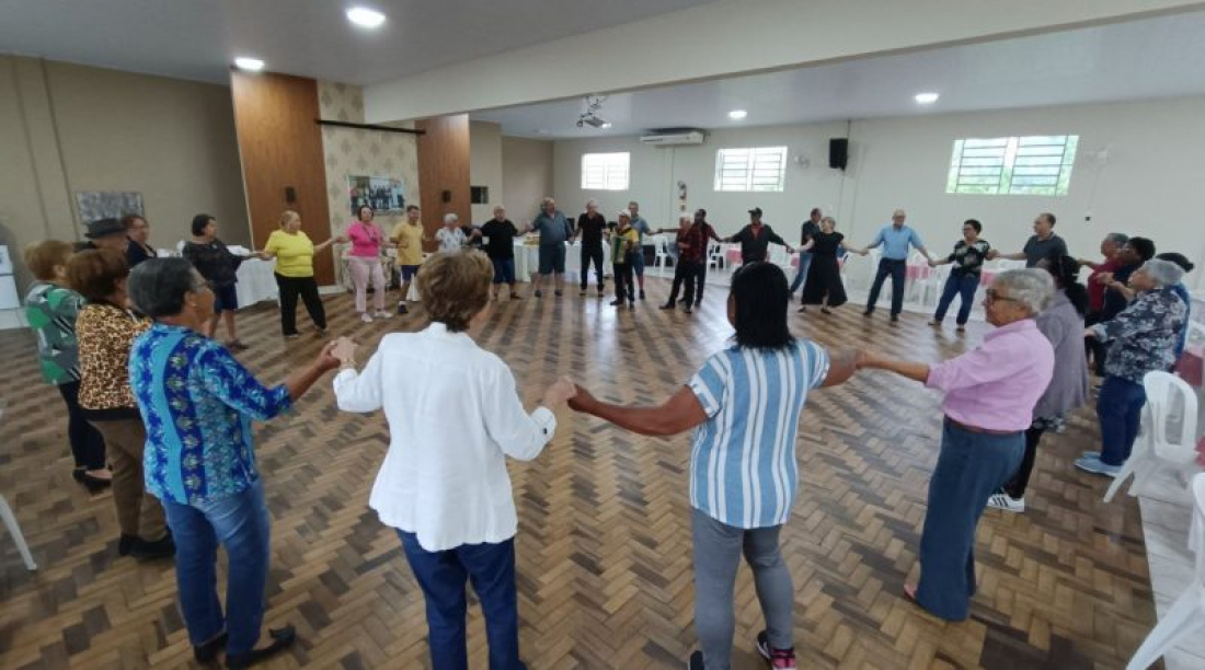 Capivari de Baixo inicia colônia de férias para idosos 
