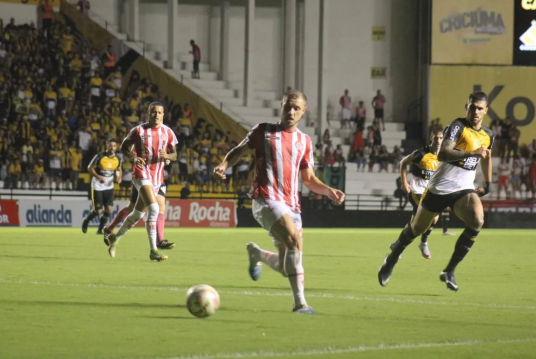 Hercílio Luz perde do Criciúma por 2 a 0 no Campeonato Catarinense