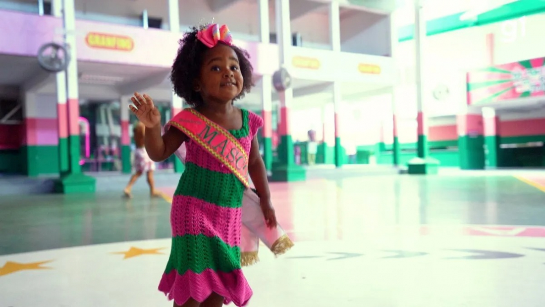 Brasil: pequena passista de 3 anos vira sensação nas redes sociais