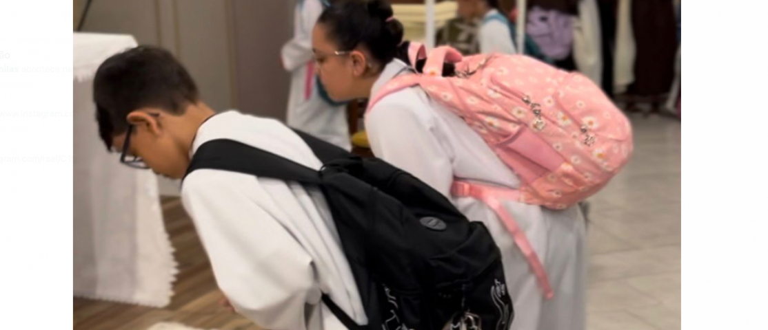 Bênção das mochilas aconteceu nesta quinta-feira, 8, no bairro Passagem, em Tubarão