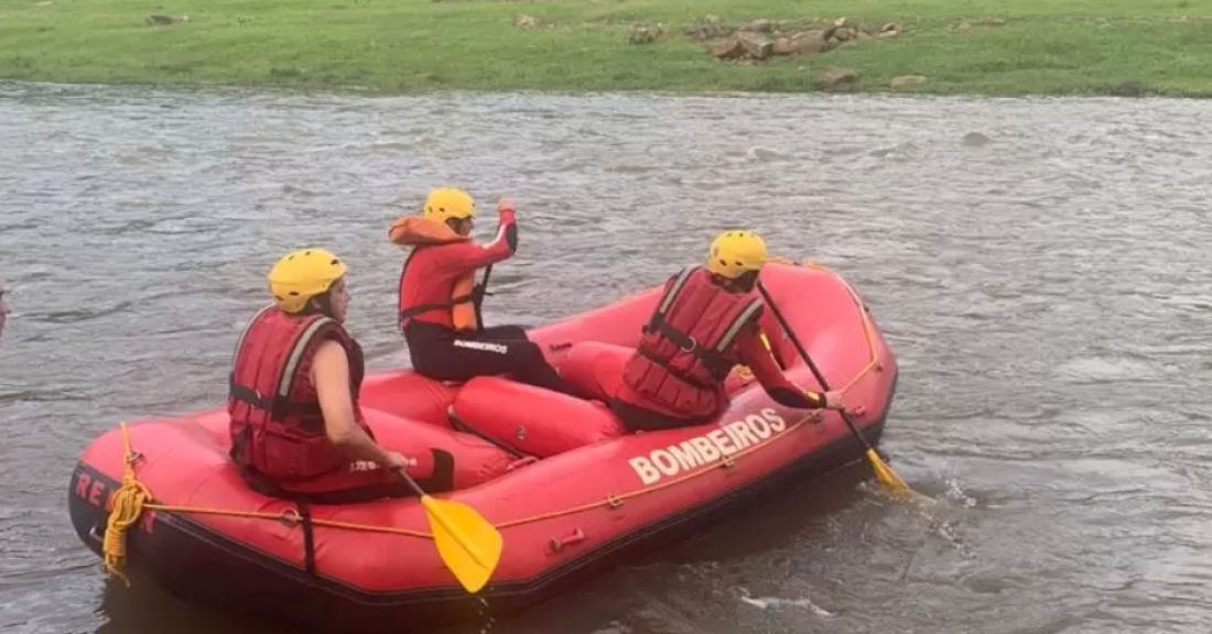 Bombeiros Militares buscam vítima de afogamento no Rio Tubarão