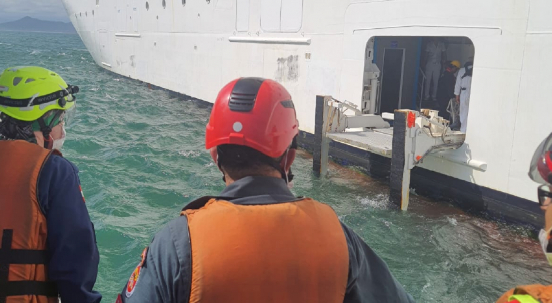 Bombeiros prestam apoio no transporte de paciente crítico em Cruzeiro na costa de Imbituba