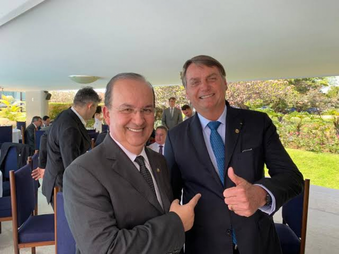 Jorginho Mello antecipa volta ao Brasil para ir a ato de Bolsonaro