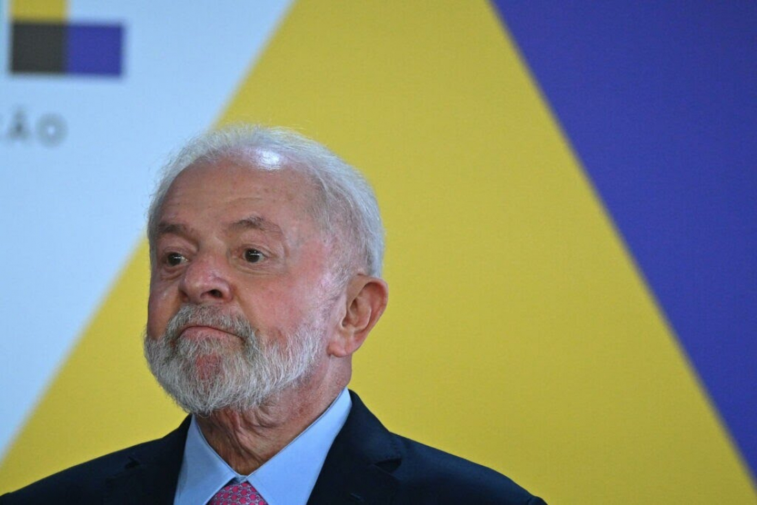 Pedido de impeachment de Lula tem mais assinaturas que de Dilma e Collor