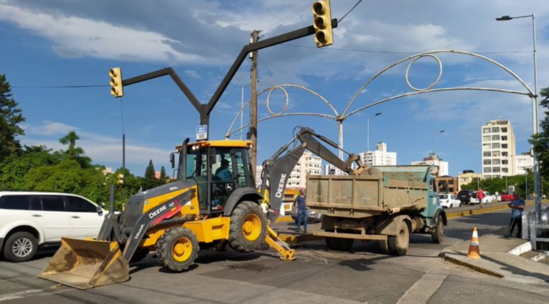 Ponte Nereu Ramos será bloqueada nesta segunda-feira (26) para reparos em Cabeceira