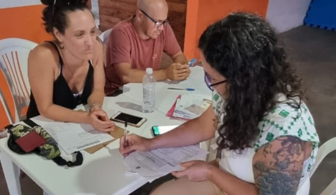 Imaruí: trabalho de artesãos é avaliado para confecção de carteira nacional