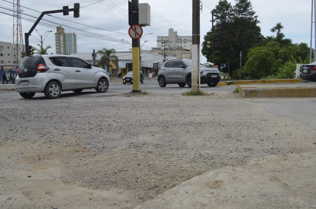 Reparos na cabeceira da ponte Nereu Ramos devem ser concluídos nos próximos dias