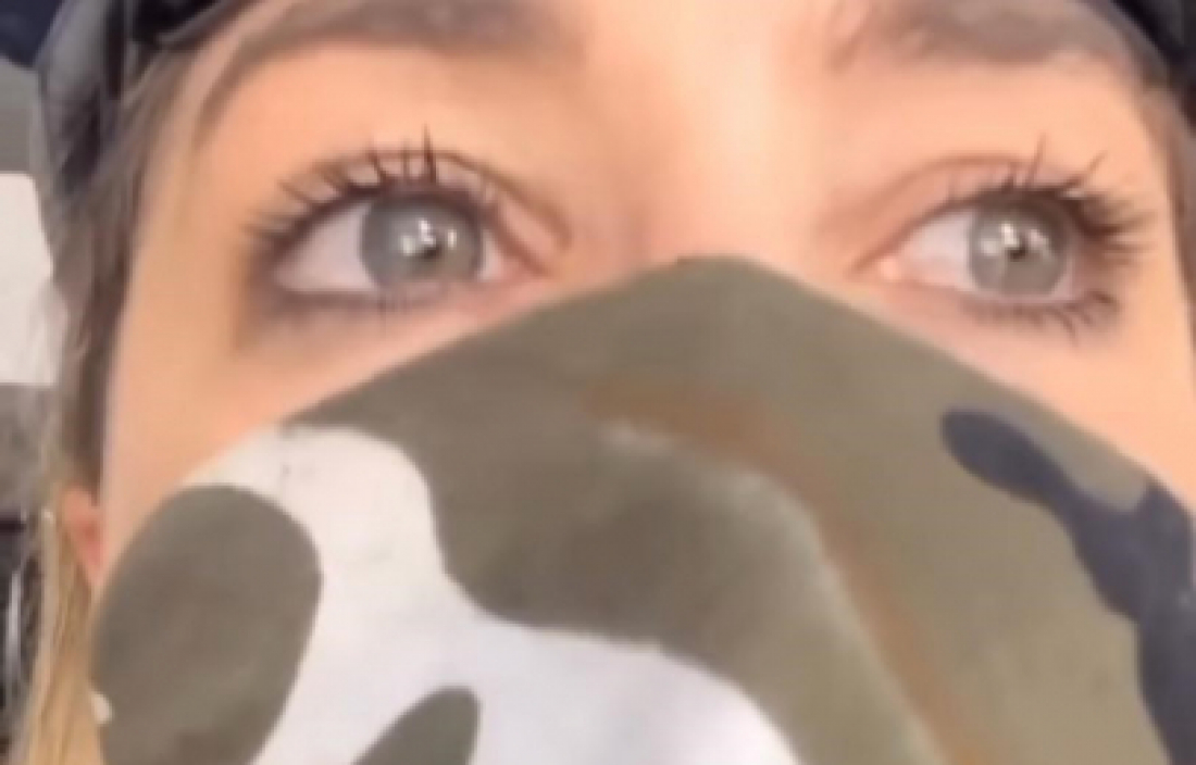 ‘Não há condenação transitada em julgado’, afirma defesa da tubaronense Camila Mendonça, presa em Brasília no 8 de janeiro de 2023