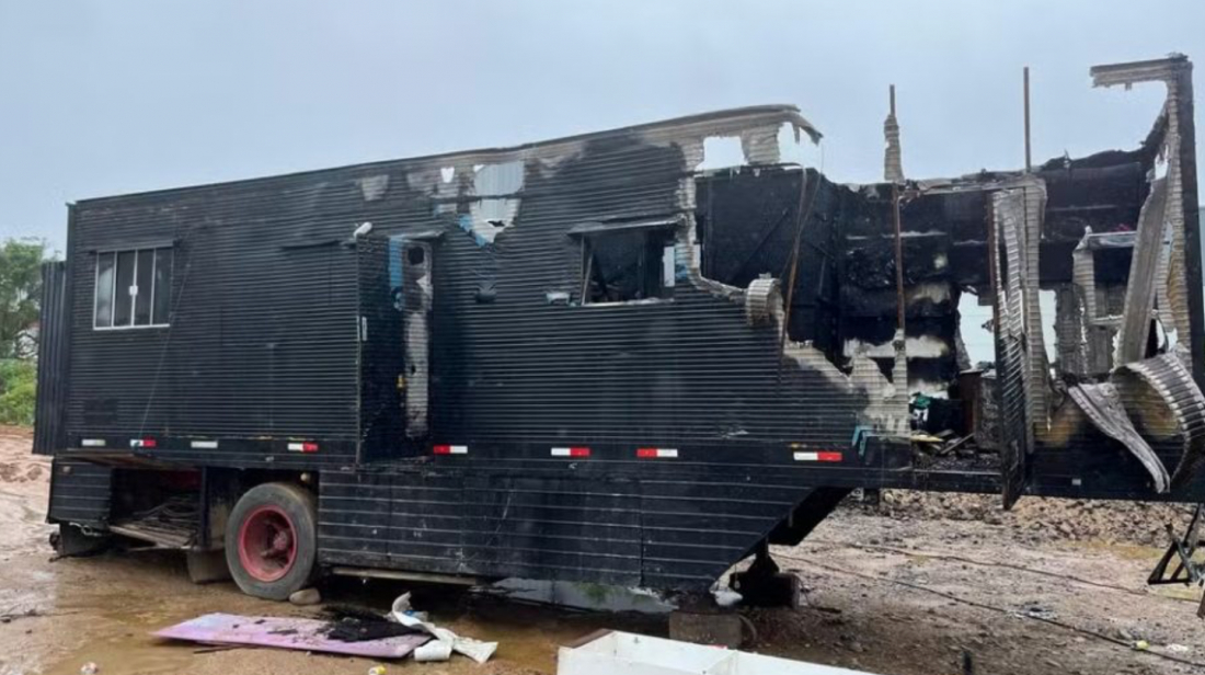 Bebê que morreu após incêndio em trailer estava sozinha com os irmãos, diz testemunha