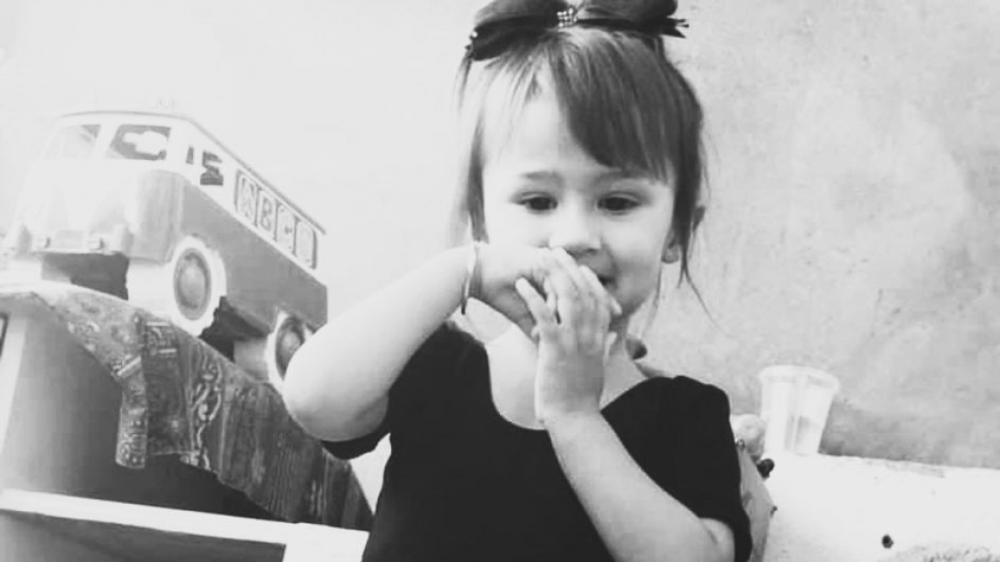 Espancada pelos pais até a morte: corpo da menina Isabelle, de 3 anos, foi encontrado próximo à residência 