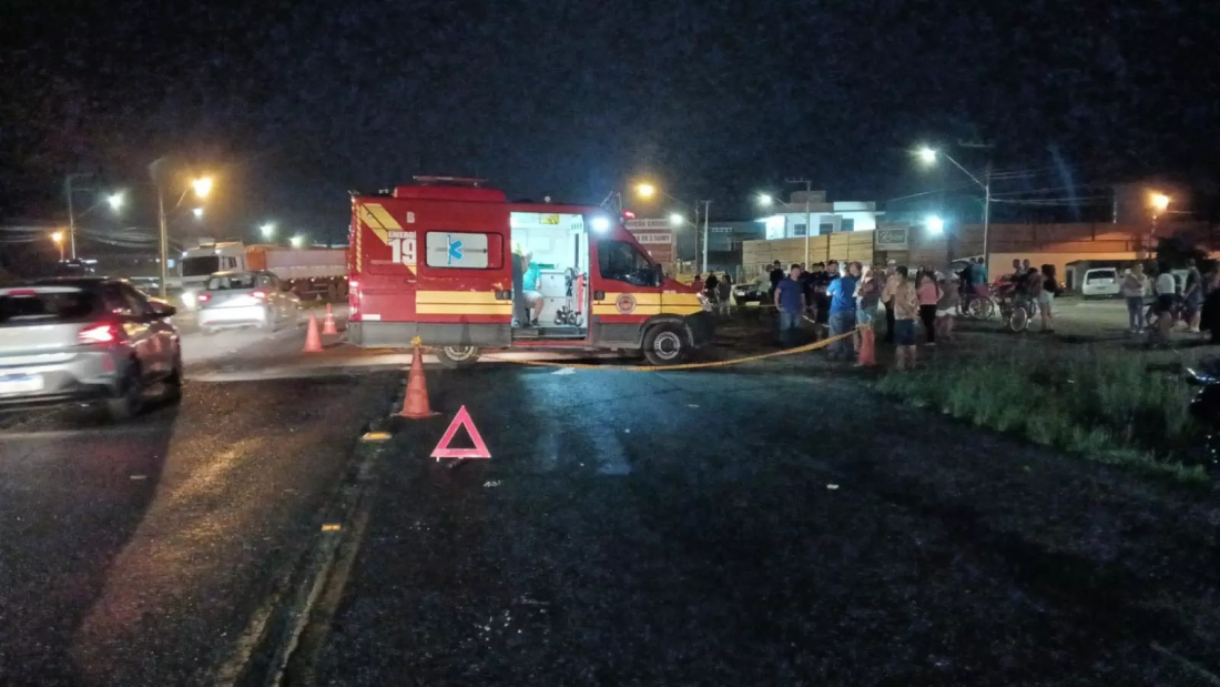 Mulher é encontrada morta embaixo de caminhão na BR-280