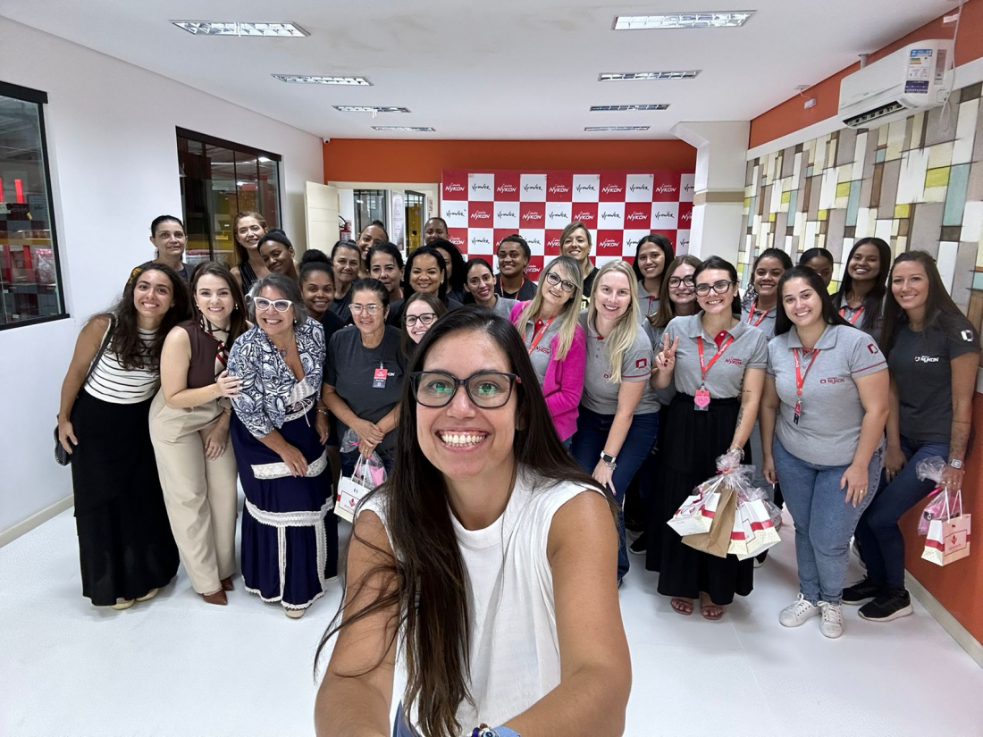 Carimbos Nykon® enaltece mulheres com homenagem e workshop de imagem para colaboradoras