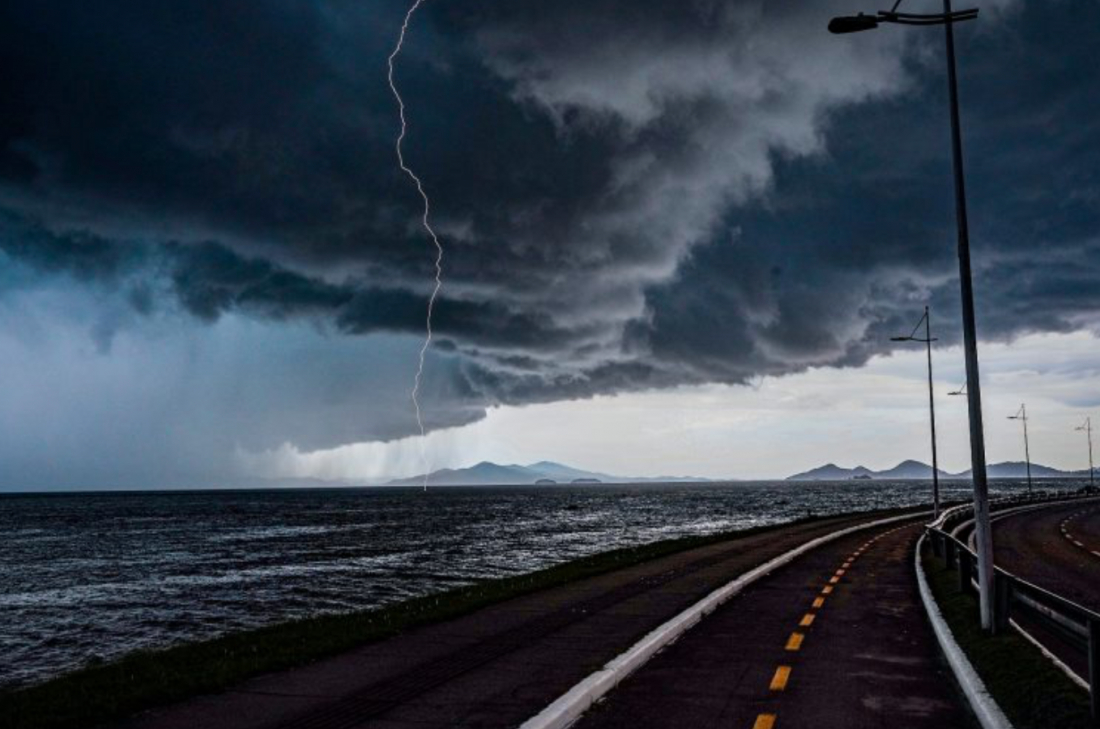 Do sol à tempestade: semana começa instável em Santa Catarina