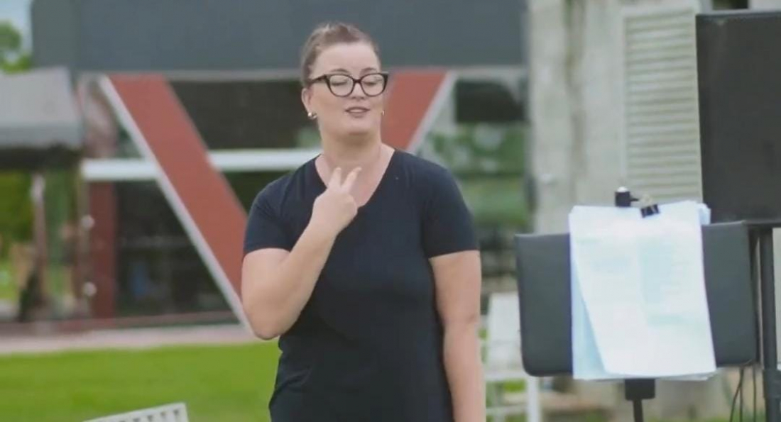 Parque Diamante celebra acessibilidade com intérprete de Libras no Domingo no Parque