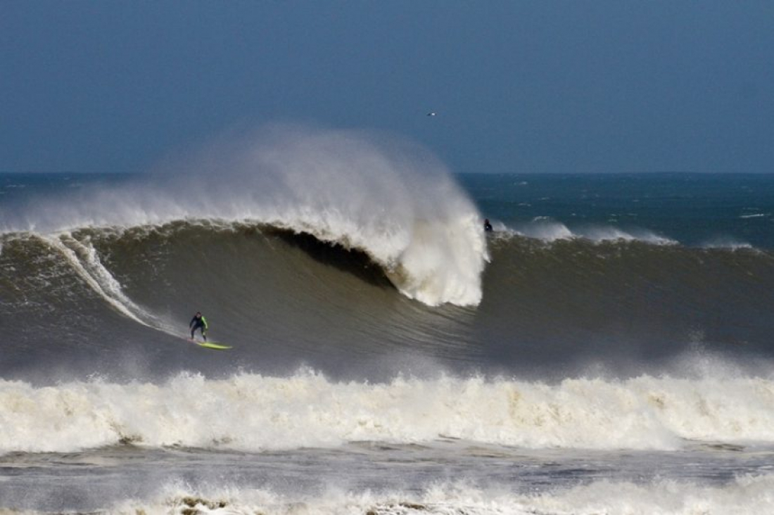 Praia do Cardoso receberá primeiro Campeonato Brasileiro Confederado de Surf de Ondas Grandes da história
