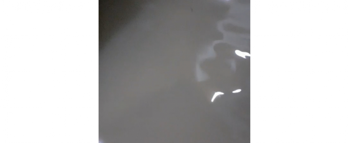 Água invade casas e diversos pontos de alagamento são registrados em Imbituba neste domingo, 14 