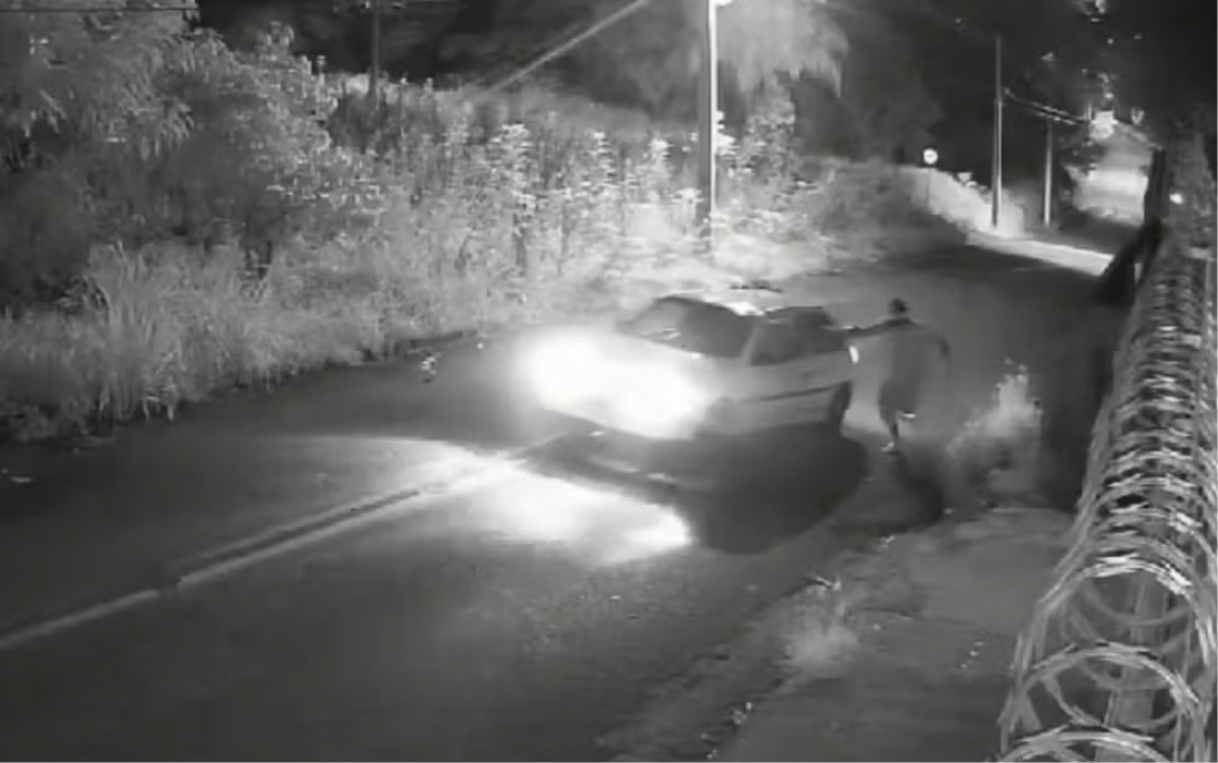 Brasil: vendedor é preso após atirar contra primo e a esposa dele em frente ao filho do casal