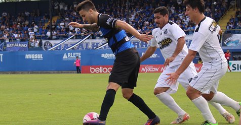 Tubarão goleia o Operário por 5 a 1