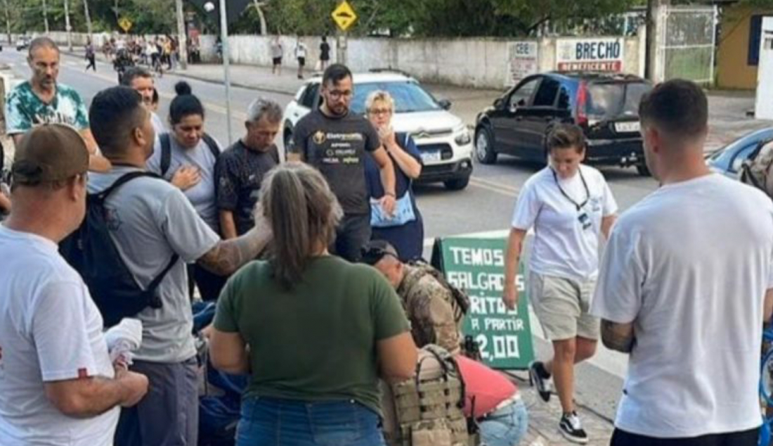 Em SC: Menino de 3 anos solta a mão da mãe, é atropelado em frente à creche e morre