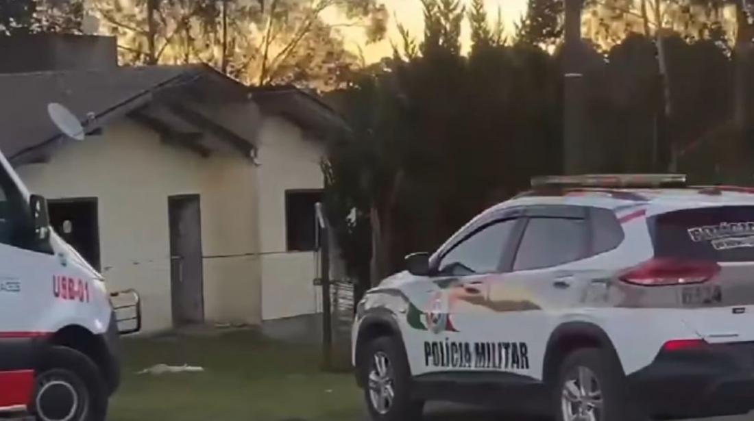 Em SC: Adolescente é suspeito de matar padrasto ao proteger mãe e irmã
