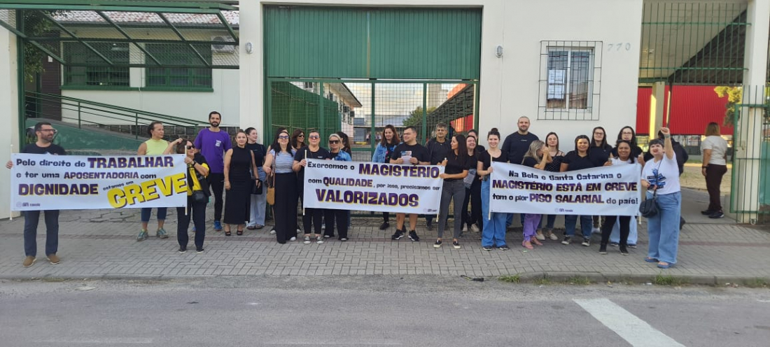 (Vídeo) Professores da rede estadual iniciam greve na manhã desta terça-feira, 23