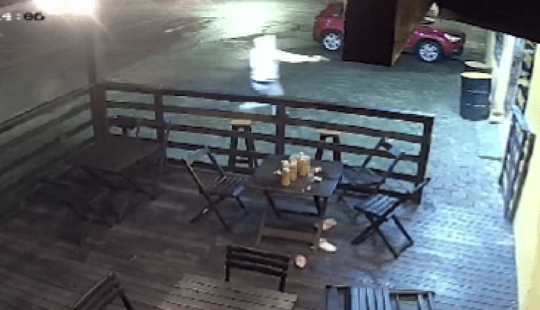 SC: ataque a tiros em bar acaba com homem morto e adolescente ferido