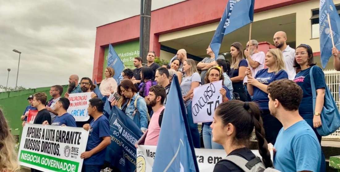 Greve dos professores em SC completa seis dias em meio a impasse com o governo do Estado