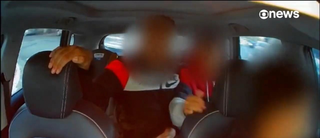 'Você é burro, todo errado': ladrões de carro em SP se desesperam ao verem que estão sendo filmados