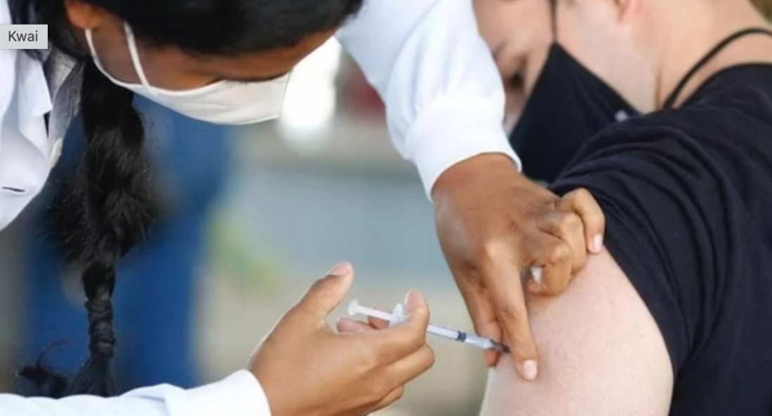 AstraZeneca admite à Justiça efeito colateral raro na vacina da Covid