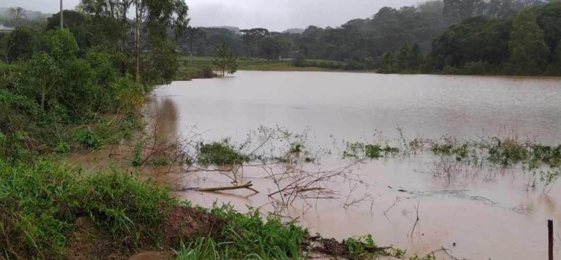 Prefeito de Putinga alerta para risco gravíssimo de barragem romper e dá início à evacuação
