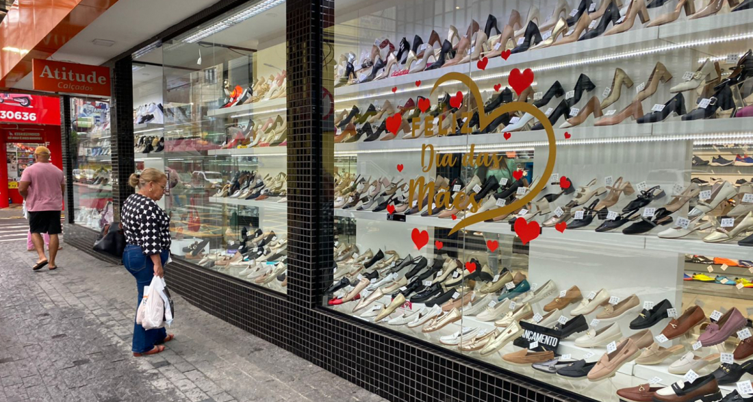 Comércio de Tubarão terá três horários especiais para o Dia das Mães