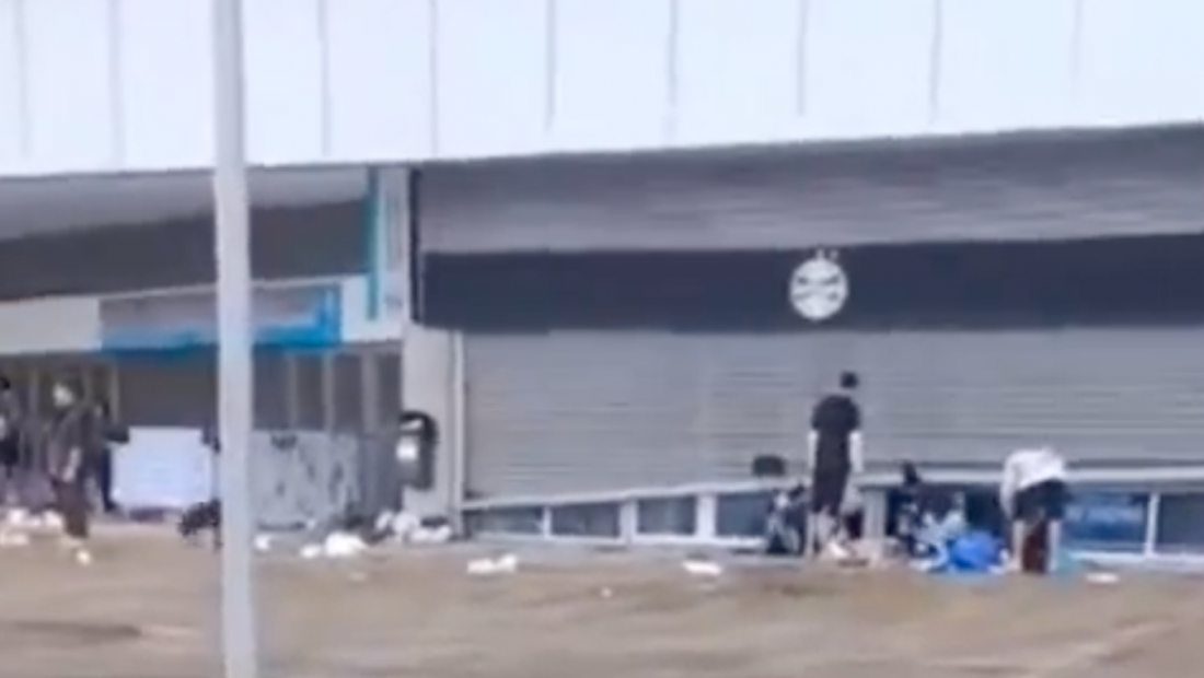 Vídeo: Loja do Grêmio é saqueada na Arena em Porto Alegre; assista