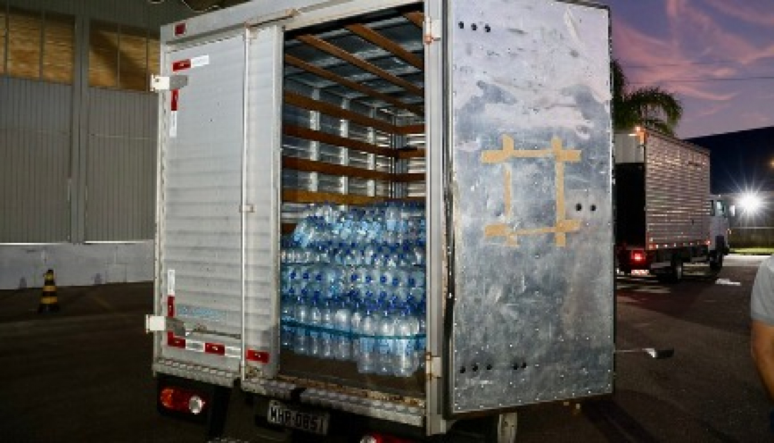 Ministério Público de SC envia comboio com mantimentos ao RS