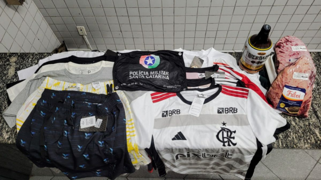 Roupas, cerveja e picanha: casal de SC é preso após usar bebê para cometer furtos