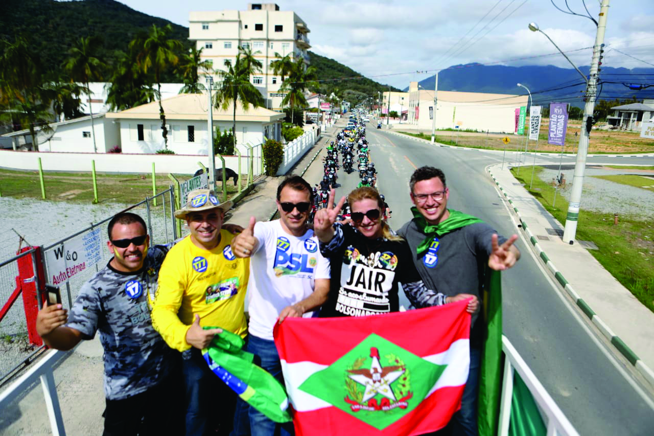 Bolsonaro: manifestações são realizadas em várias cidades de SC