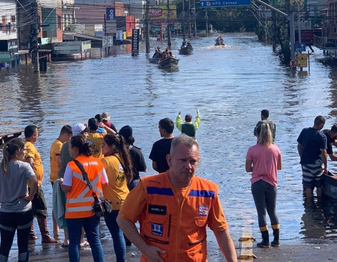 Defesa Civil de Tubarão entrega doações em Taquara e Canoas