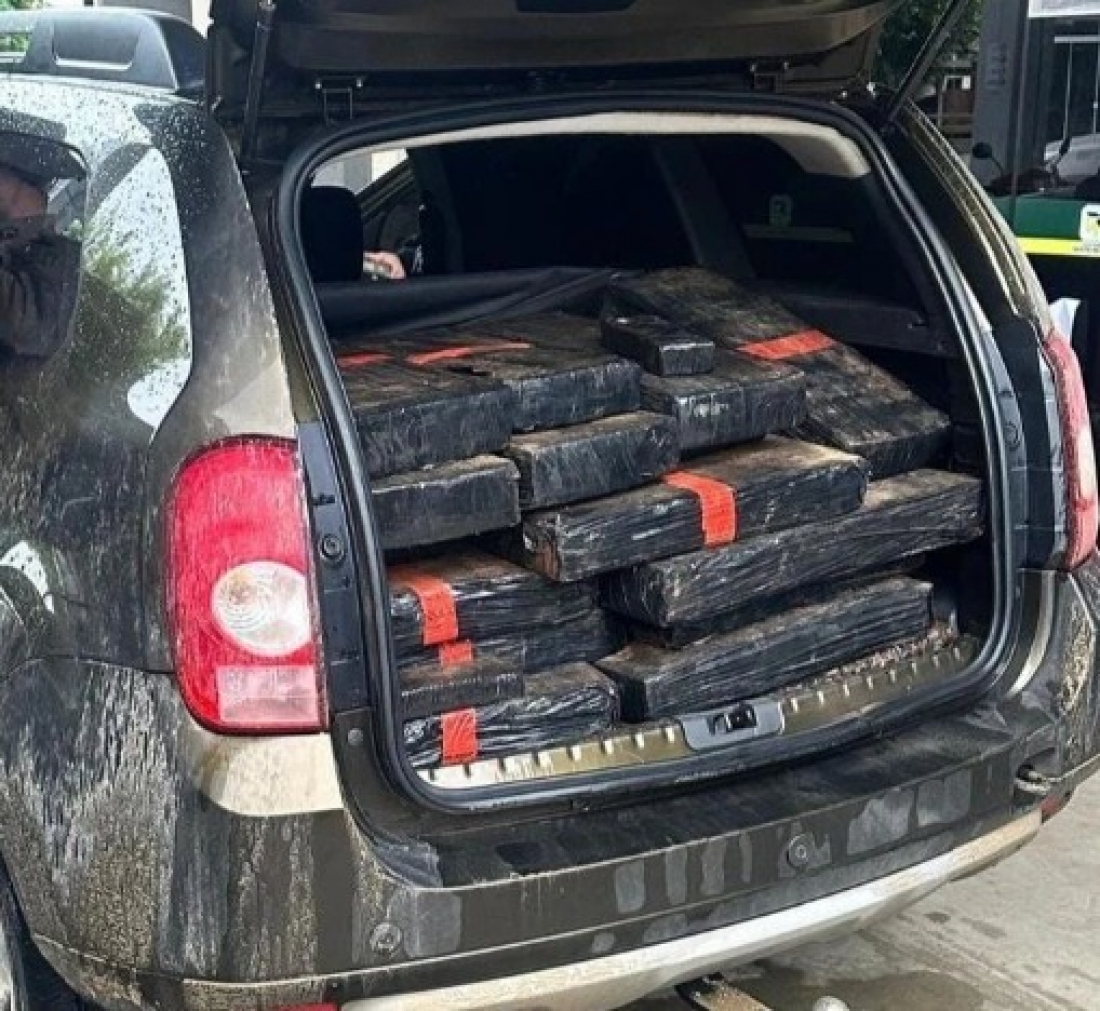 PM encontra mais de 300 quilos de maconha em carro clonado no Sul de SC