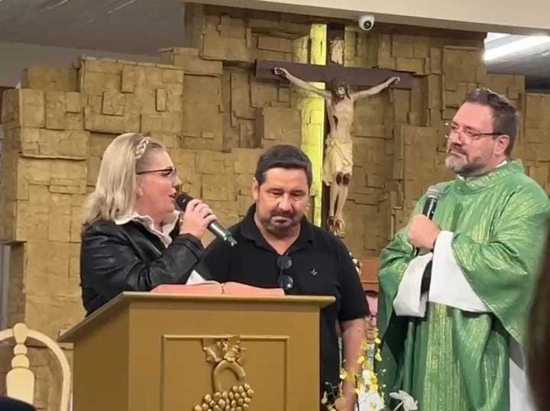 Tubarão: esposa emociona comunidade com testemunho da recuperação do marido