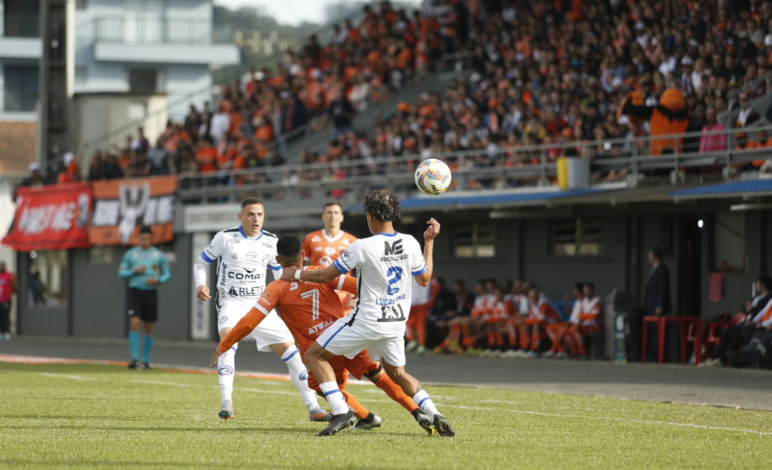 Tubarão perde para o Santa Catarina na primeira rodada da Série B do Campeonato Catarinense