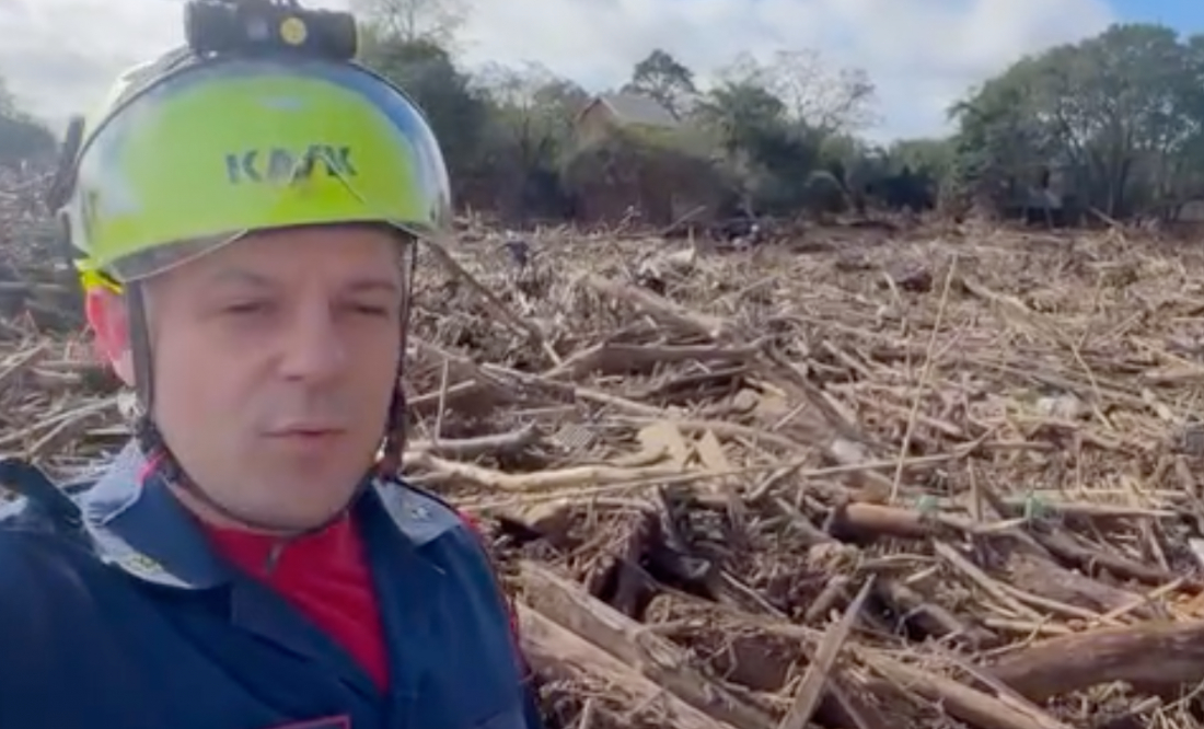 (Vídeo) Bombeiros de SC fazem buscas por vítimas na região mais baixa de Cruzeiro do Sul