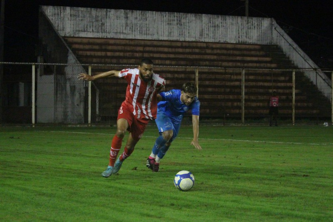 Hercílio Luz perde em casa para o Novo Hamburgo e chega a 7 jogos sem vencer